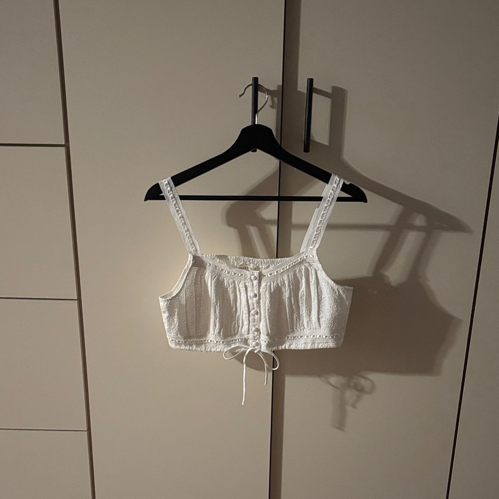 Aeropostale White Buttoned Lace Crop Top
